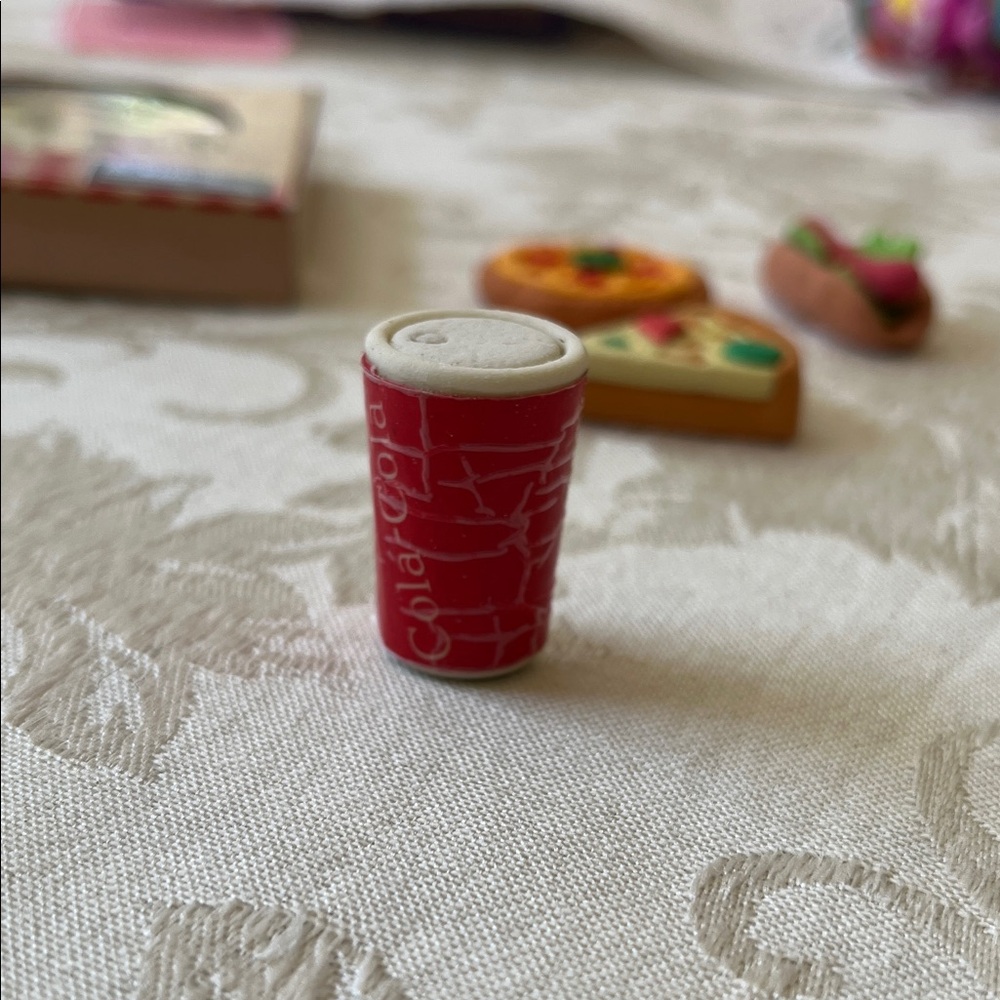 10 Piece Food Erasers 7 Pizza slices, Pizza and Snack Set - Picture 4 of 8